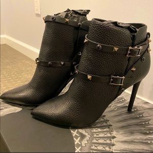 Valentino Garavani Rock Stud booties